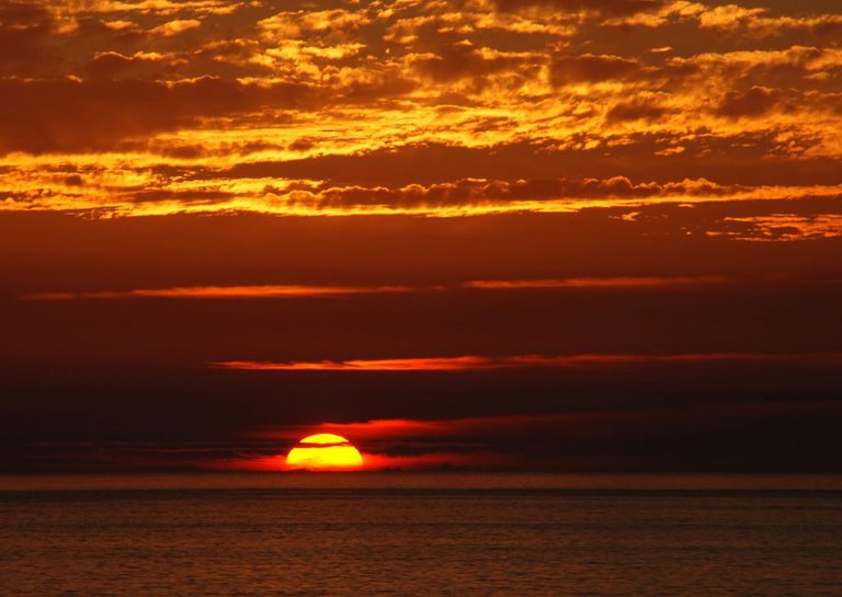 Sunset-di-Pantai-Kuta.jpg