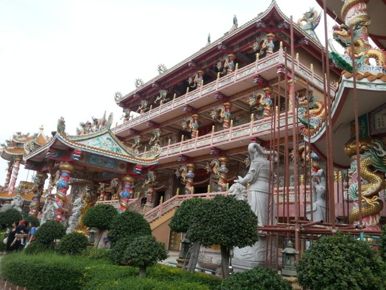 chinese shrine41.jpg