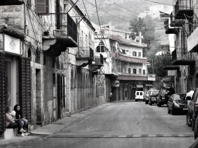 tannourine street scene (3).jpg