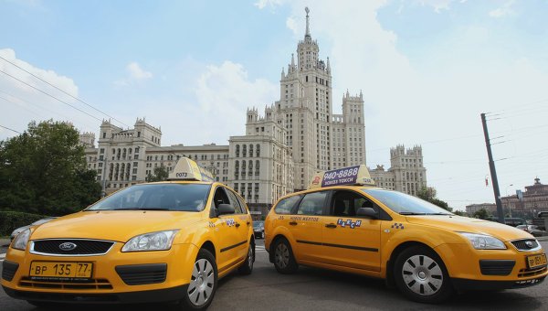 Taxis-en-Moscu-Rusia.jpg