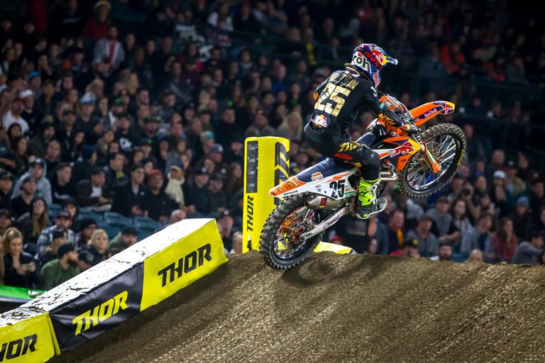 217567-marvin-musquin-ktm-450-sx-f-anaheim-1-sx-2018-042.jpg