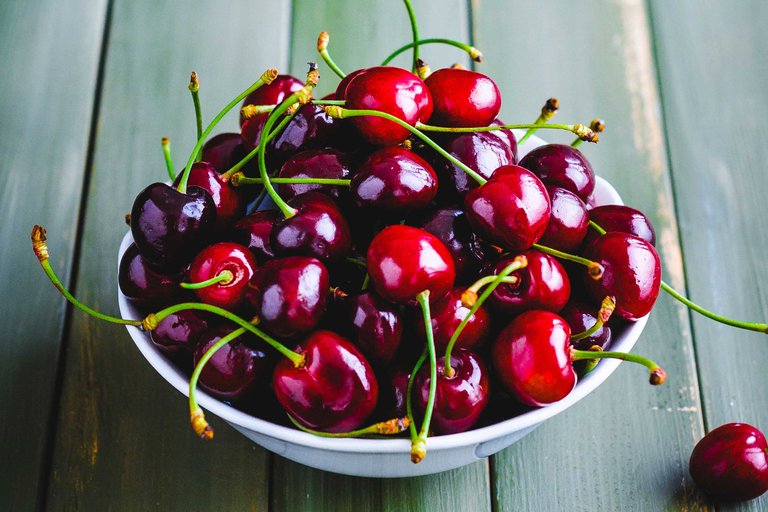 19-foods-prevent-cancer-cherries.jpg