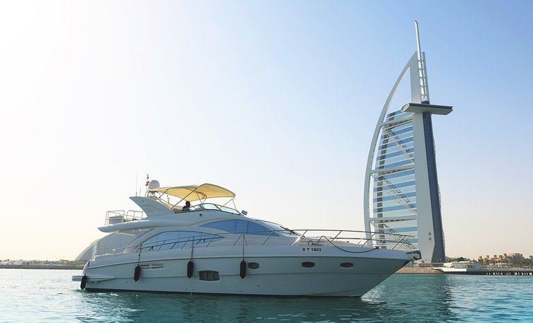 burj-al-arab-2739378_960_720.jpg