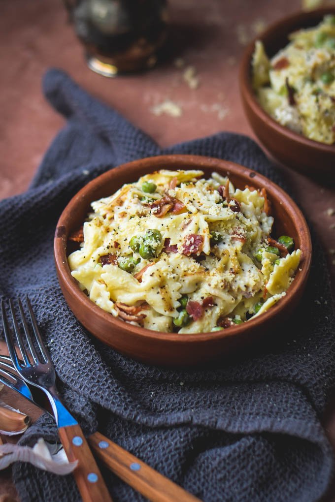 Creamy Roasted Garlic, Chicken, & Bacon Farfalle Pasta (8).jpg