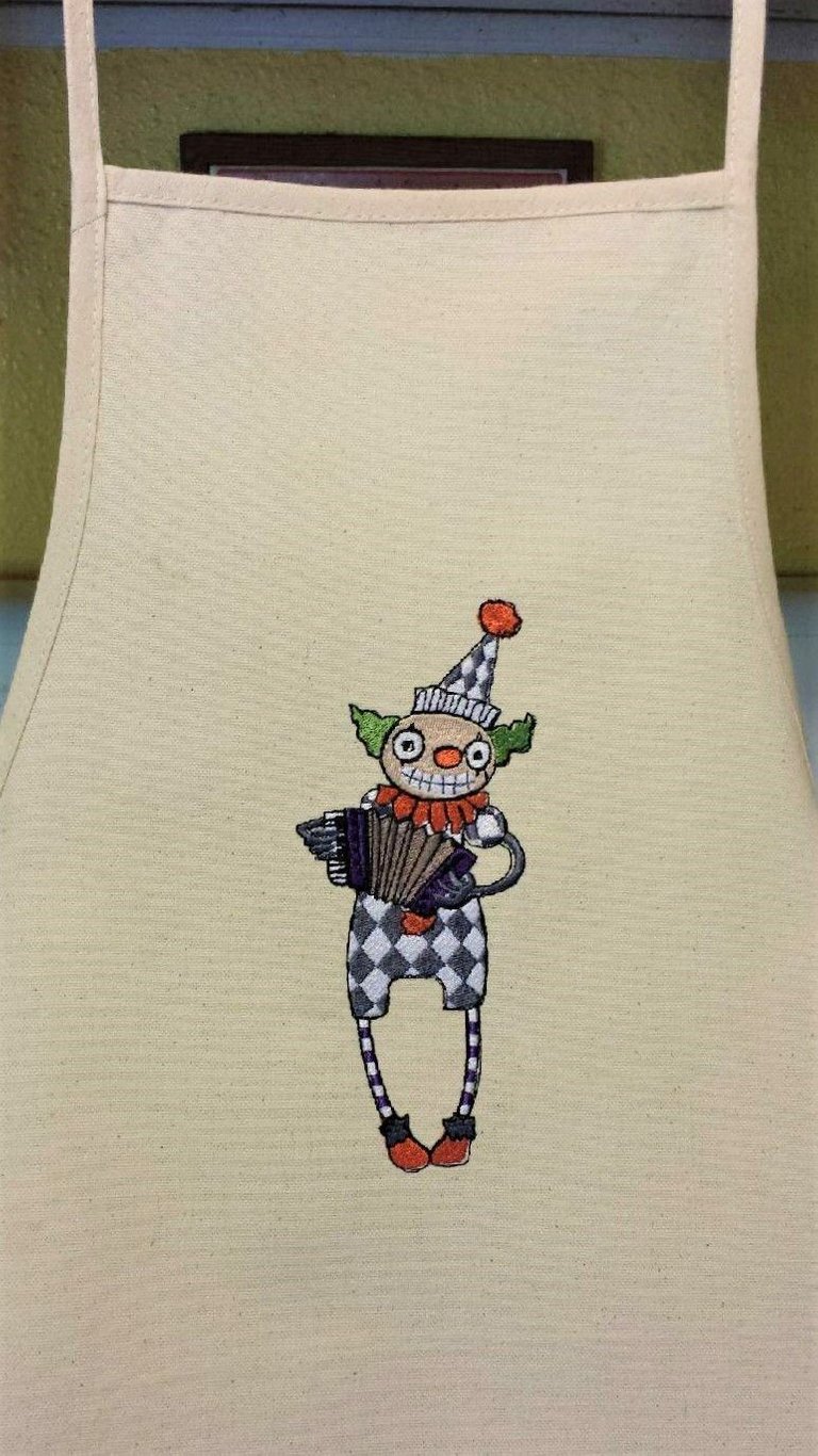 New clown apron.jpg