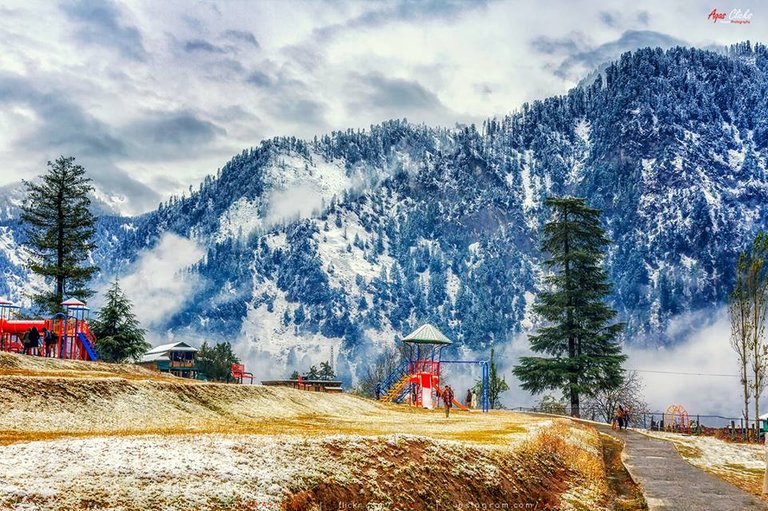 upper-neelum-snow.jpg