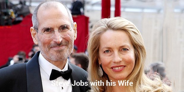 Steve-Jobs-and-his-wife.jpg