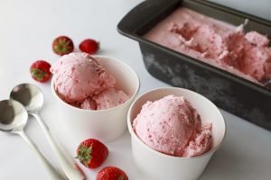 Strawberry-Ice-Cream-2-300x200-300x200.jpg