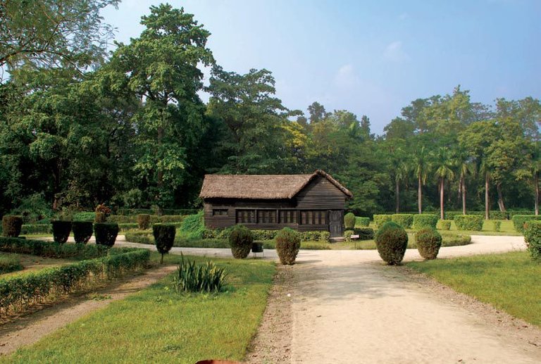 Tikapur-Park-in-Nepal.jpg