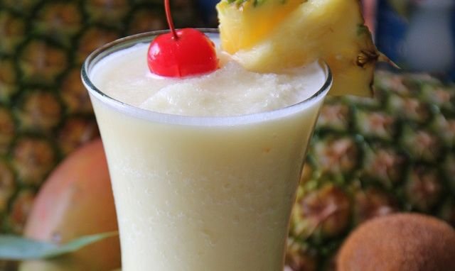 Caribe-Hilton_Pina-Colada1.jpg