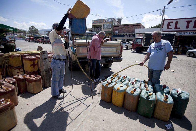 venezuela-contrabando-gasolina.jpg