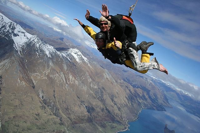 Rob_skydiving_near_Queenstown_NZ_8900.jpg