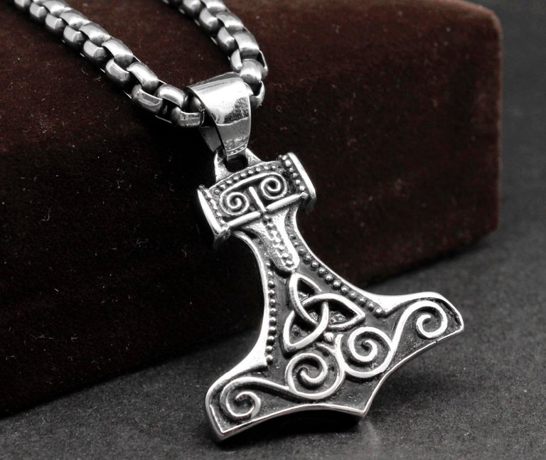 Hammer-of-Thor-Mjolnir-Stainless-Steel-Pendant-Asatru-Norse-Viking-God-Necklace.jpg