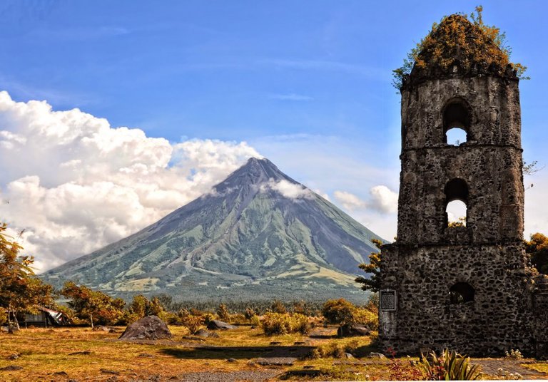 mt.-mayon-1024x714.jpg