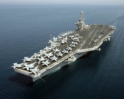 USS_John_C._Stennis,_2007May11.jpg