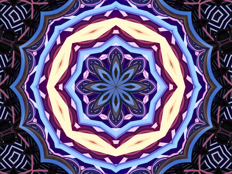 mandala-1063250_1920.jpg