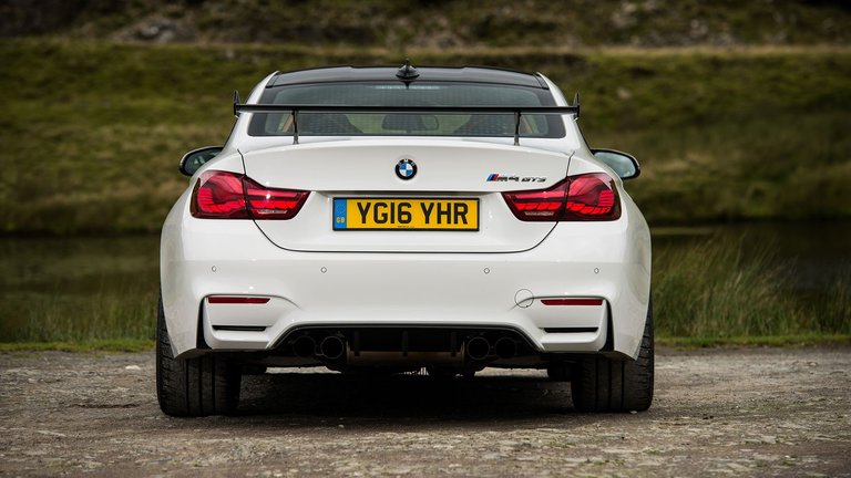 bmw_m4_gts_06.jpg