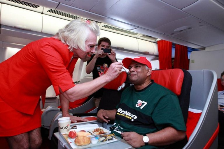 sir richard branson 4.jpg