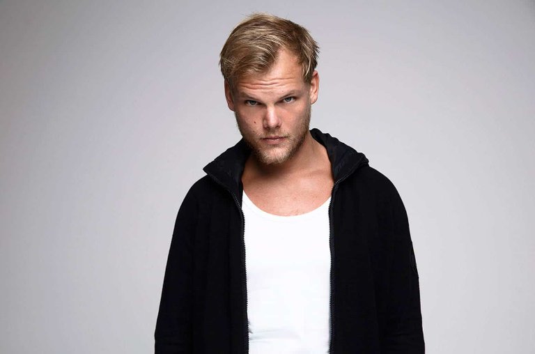 avicii1.jpg