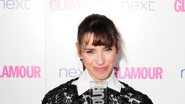 sally-hawkins-thanks-beautiful-gift-of-golden-globe-nomination-136423635174003901-171212010357.jpg