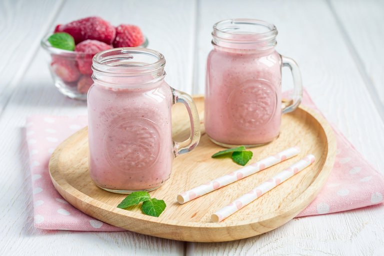 Strawberry-Cottage-Cheese-Smoothie.jpg