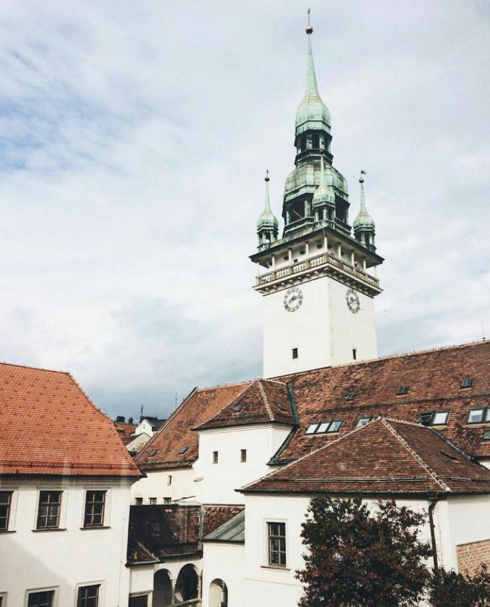 town hall brno mercado.jpg