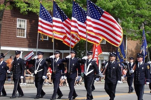 veterans-day-parade.jpg