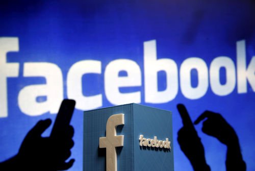 facebook-va-remettre-au-congres-des-publicites.JPG