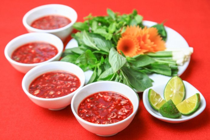 tiết-canh-vịt.jpg