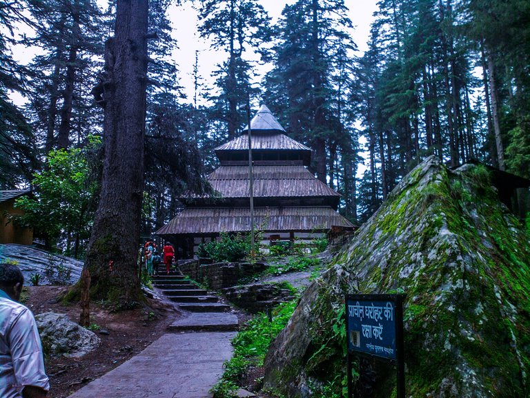 Hadimba_temple_manali.jpg