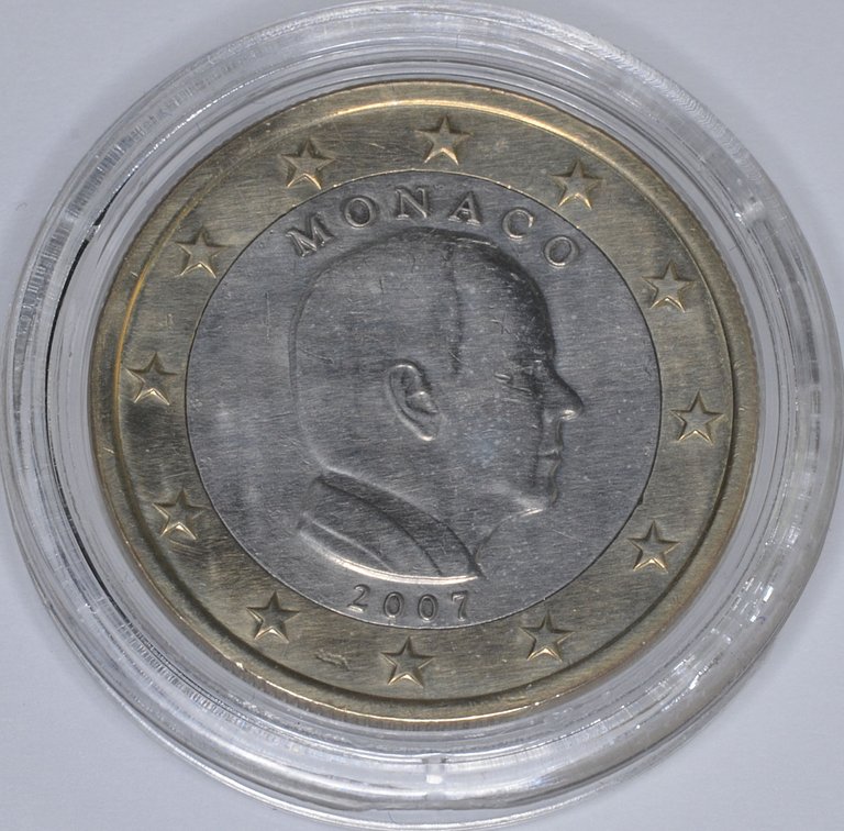 Monaco-1-Euro-Coin-2007-without-mintmark-next-to-the-year-of-manufacture-80390-148476077273281.jpg