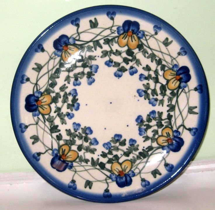 a81ff6409a6d209cd8b87bd26e8b1065--polish-pottery-dessert-plates.jpg