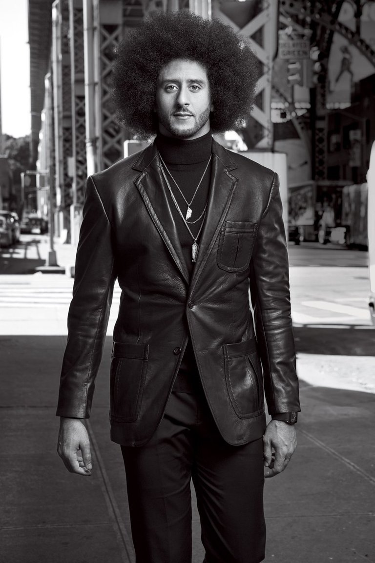 Colin-Kaepernick-Man-of-the-Year-1217-GQ-FECK01-02.jpg