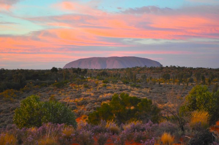 Ayers Rock.jpg