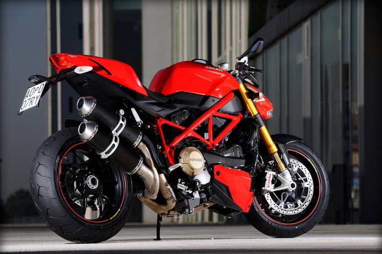 3702333-2015-ducati-848-wallpapers.jpg