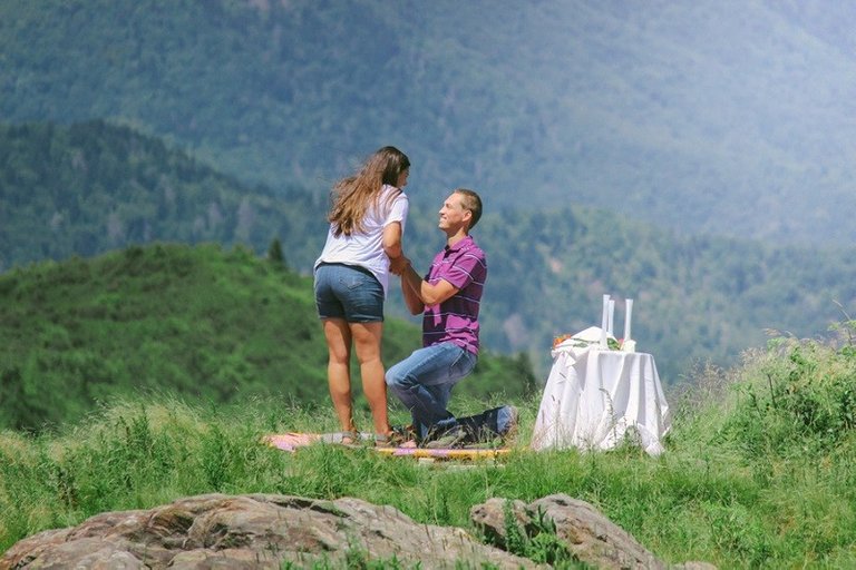 Surprise-Marriage-Proposal-on-Mountaintop-15.jpg