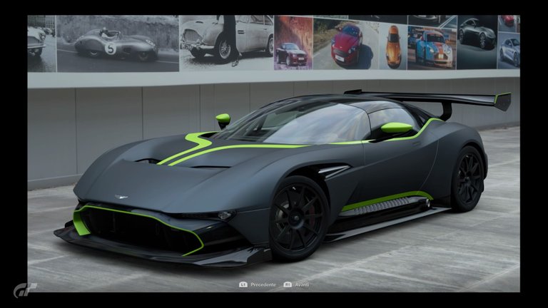 Aston_Martin_Vulcan_1.jpg