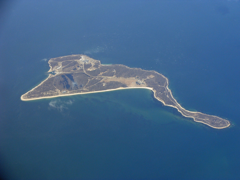 1280px-Plumisland.png