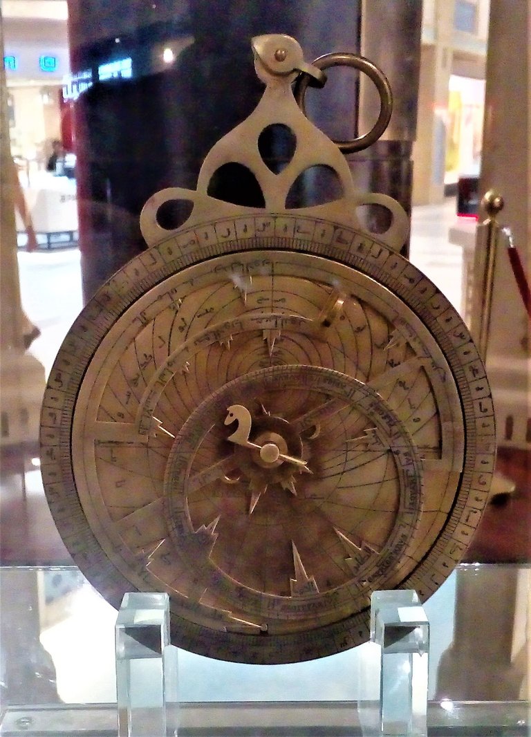 astrolabe.jpg