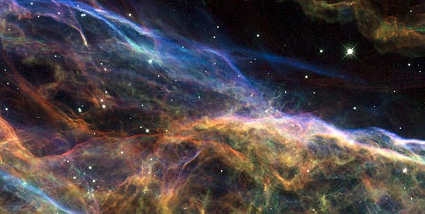 600px-Veil_Nebula_by_Hubble_2007,_segment_2.jpg