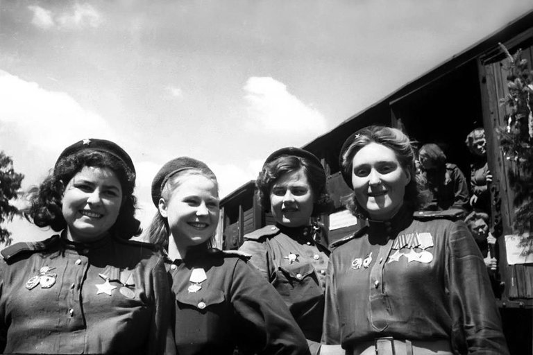 Red-Army-Women-Snipers1.jpg