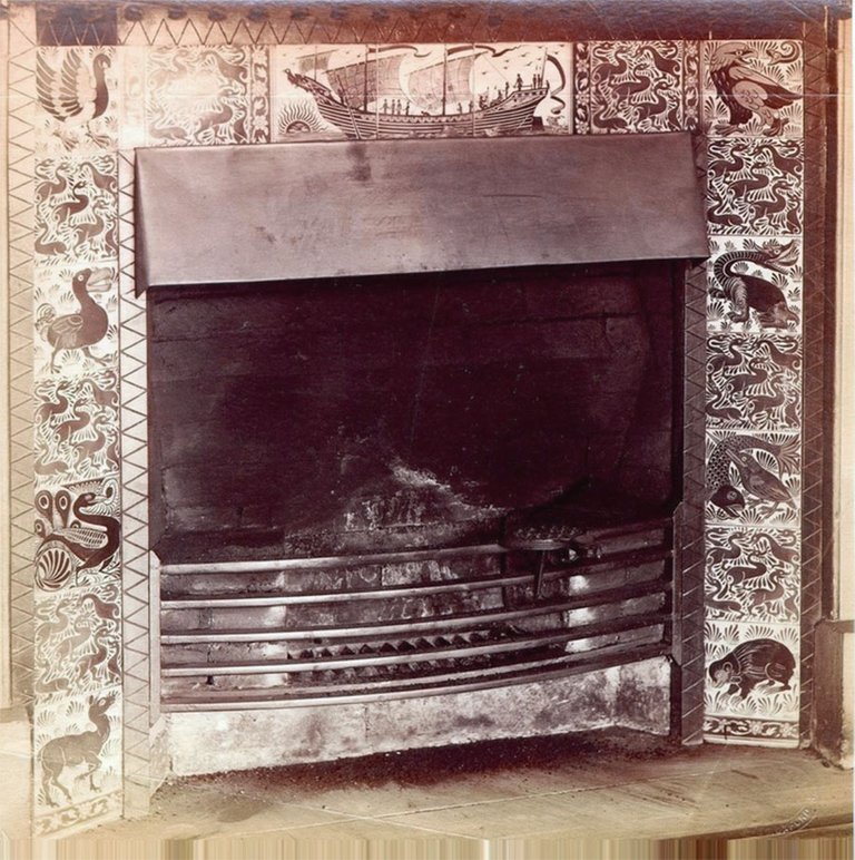 lewis_carroll_fireplace.jpg