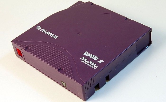 1024px-LTO2-cart-purple.jpg