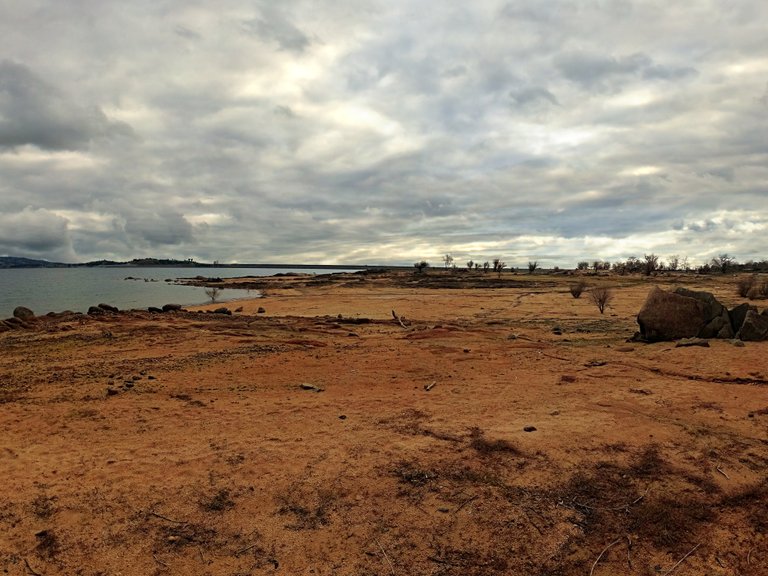 YIAC0692-storm-clouds-shadows-on-the-lake-#149.jpg