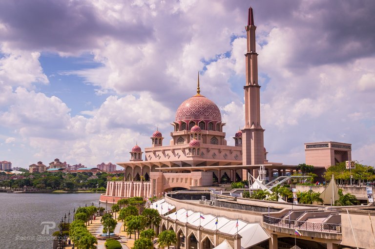The Story of Putra Mosque in Putrajaya, Malaysia