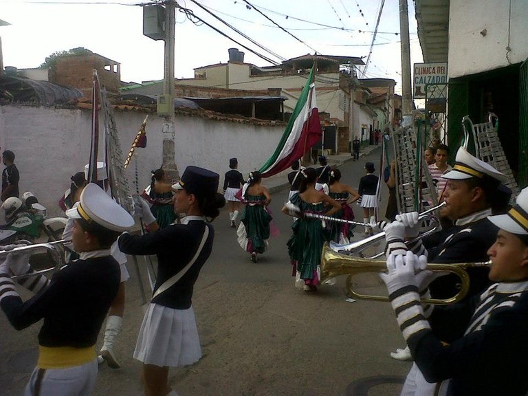 banda de guerra de la ciudad de Piedecuesta, Santander, Colombia.jpg