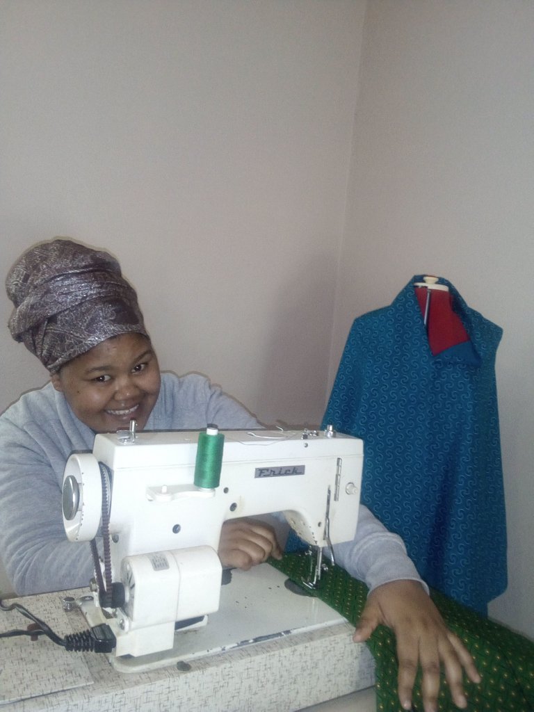 Karoo Creations sewing sine smiling.jpg