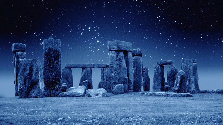 stonehenge20at20night20wiltshire20england.jpg