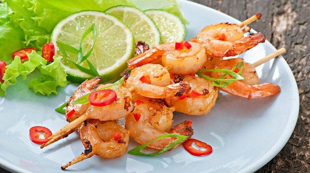 garlic-prawns_625x350_81423567373.jpg