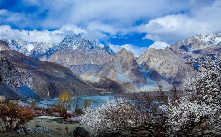 passu-village.jpg